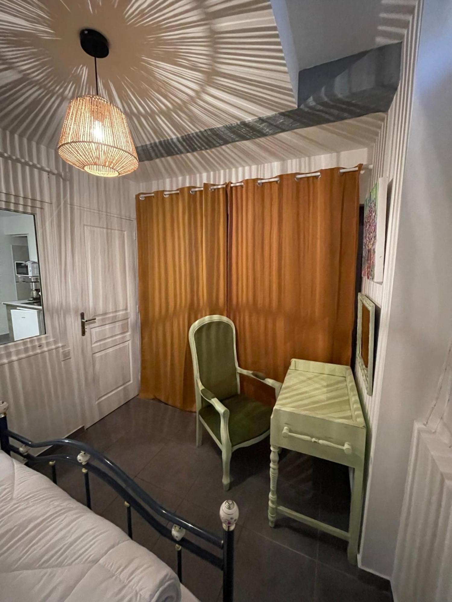 La Galerie Du Peintre Apartment Saint-Laurent-de-la-Salanque Luaran gambar